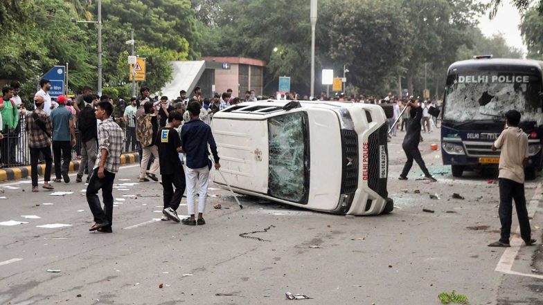 Jantar Mantar: Delhi Police Register FIR Against Unidentified Persons Over Stone Pelting, Vandalism During CJP Rally