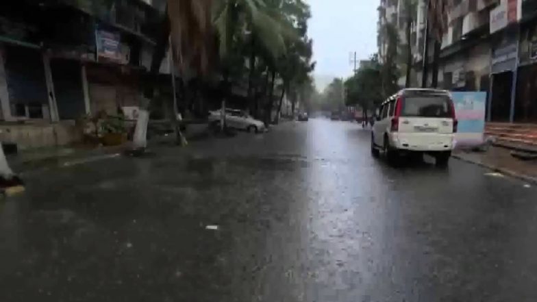 Mumbai Rains: BMC Issues High Alert and Tidal Warning As City Braces for Extremely Heavy Rainfall Today (Watch Videos)