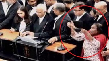 'Ek Mahila Ke Liye Mangalsutra Se Badhkar Kuch Nahin': Woman Removes Jewellery, Makes Emotional Plea Before Justice Surya Kant