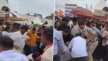 Mahakal Nagchandreshwar Temple Stampede: Several Devotees Injured as Crowd Surges After Barricades Open (Videos)