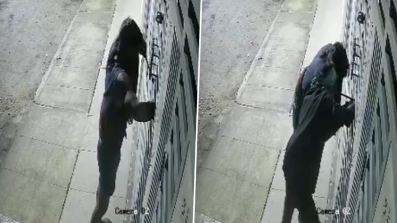 Chaddi Gang in Bengaluru: Four Suspects Caught on Video During Anekal House Break-In Attempt