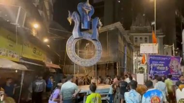 Mumbai Ganesh Idol Accident: 2 Killed, 5 Injured After 22-Foot &lsquo;Bhuleshwar Cha Raja&rsquo; Collapses During Procession (Video)