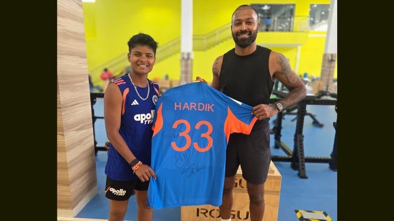 Hardik Pandya Presents Signed India Jersey to Kranti Gaud at BCCI CoE