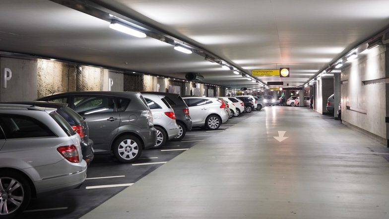 Parking To Get Costlier in Bengaluru? City May Charge Up to INR 80 per Hour and INR 25,000 for Annual Permit