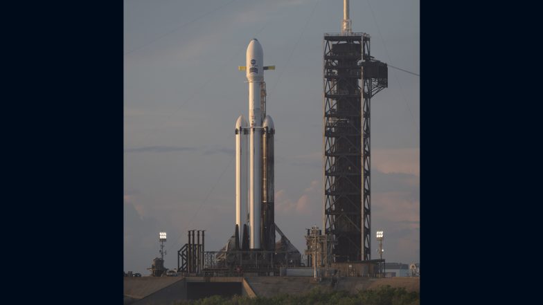 NASA 的南希·格雷斯·罗马太空望远镜正准备从肯尼迪航天中心的 SpaceX 猎鹰重型火箭发射。
