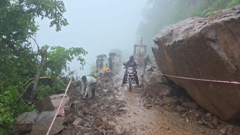 India News | Maharashtra: Continuous Rain Triggers Landslide in Nandurbar, Taloda-Dhadgaon Route Blocked
