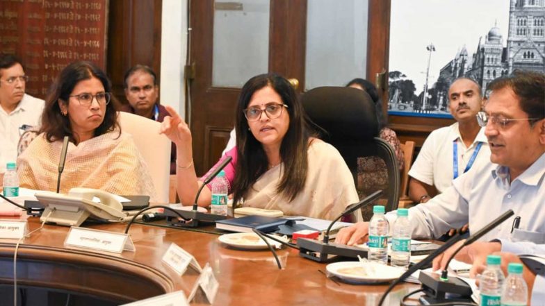 India News | BMC Launches Citywide Cleanliness Drive Following Bombay HC Directions, to Install CCTV at Garbage Hotspots