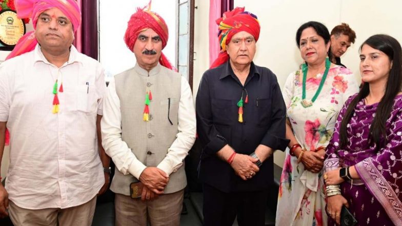 India News | Himachal CM Sukhu Leads Traditional Minjar Procession as Week-long International Minjar Fair Concludes in Chamba