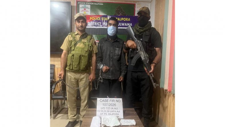 India News | J-K: Pulwama Police Foils Terror Conspiracy, Recovers Hand Grenade; Suspect Arrested