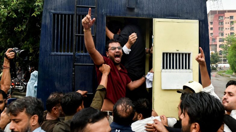World News | Pakistan Introduces New Restrictions on Foreign Media; Makes NOC Mandatory for Reporting Outside Islamabad, Lahore, Karachi