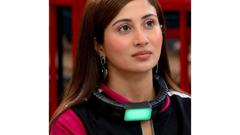 Entertainment News | Lock Upp: Shreya Kalra Wins Netflix's Captive Reality Show, Defeats Shivangi Joshi in Finale Race