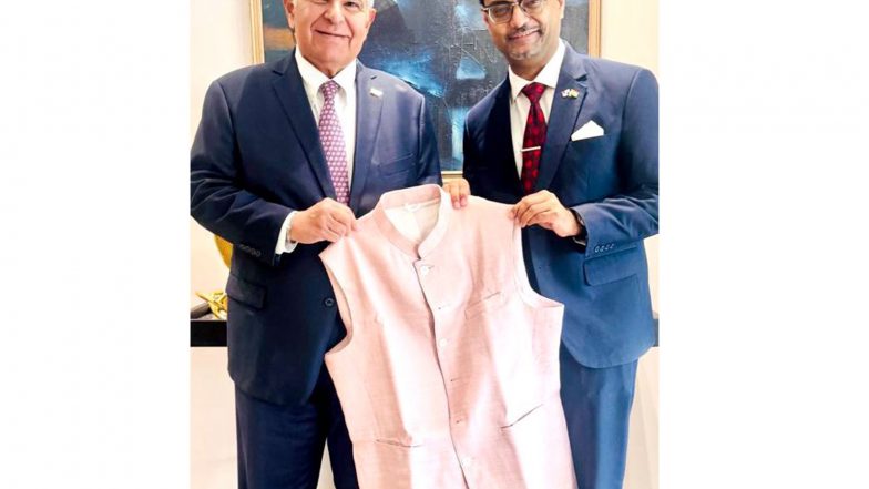 World News | Indian Ambassador Sumit Seth Bids Farewell to Panama President Jose Raul Mulino, Discusses Scholarships, Development Projects and Bilateral Ties