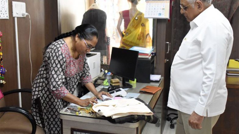 India News | Gujarat CM Bhupendra Patel Purchases Handloom Products on National Handloom Day, Backs 'Vocal for Local'