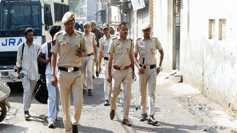 India News | Delhi Police Registers FIR over Disclosure of Unnao Rape Survivor's Identity on Social Media