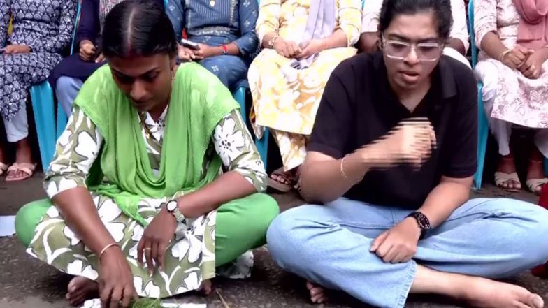 India News | Lower Primary School Teacher Rank Holders Stage Symbolic Grass-eating Protest Outside Keralam Secretariat