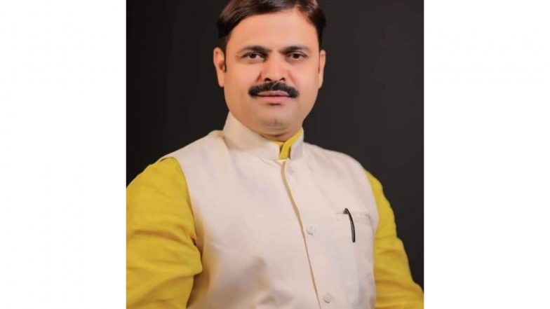 Business News | Adv. Jeevandatta Argade Entrusted with Responsibility as Kisan Congress In-charge for Eastern Uttar Pradesh