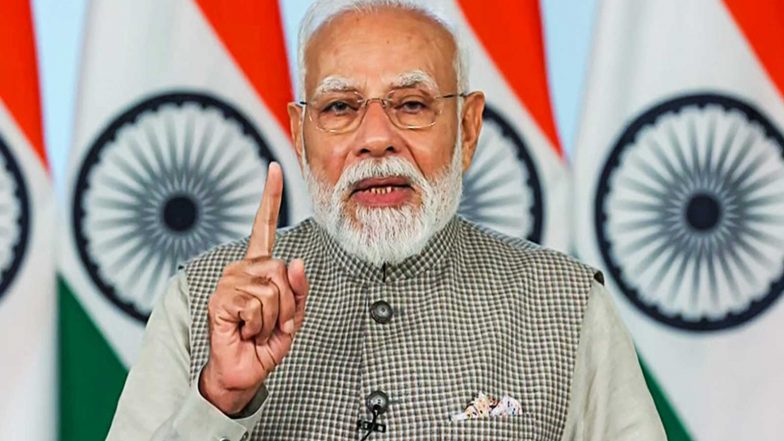 India News | PM Modi Pays Tribute to Mahatma Gandhi, Freedom Fighters on Quit India Movement's Anniversary