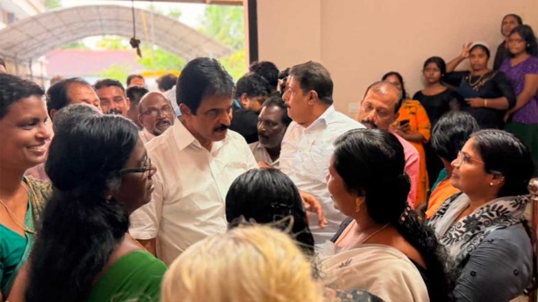 India News | KC Venugopal Visits Flood-affected Kuttanad, Alappuzha, Assesses Relief Camp Operations