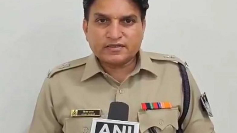 India News | MP: 6 Killed, One Injured After Truck on Wrong Side Crashes into Car in Badnawar