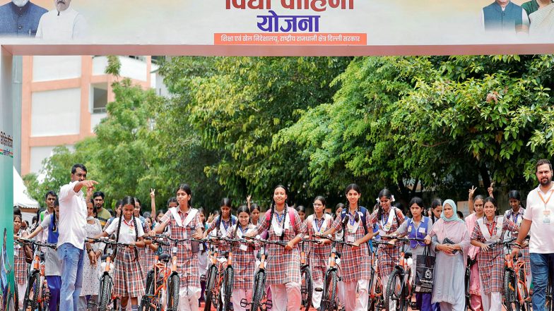India News | CM Rekha Gupta Distributes Bicycles to Girl Students Under Vidya Vahini Yojana