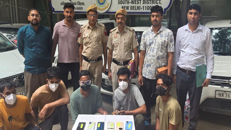 India News | Delhi Police Bust Pan-India Cyber Fraud Network, Arrest 9 Linked to 34 Complaints Worth over Rs 15.71 Crore