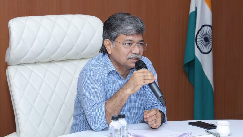 India News | TOLIC Kandla Holds Half-yearly Review Meeting; 'Rajbhasha Shields' Presented to Member Offices