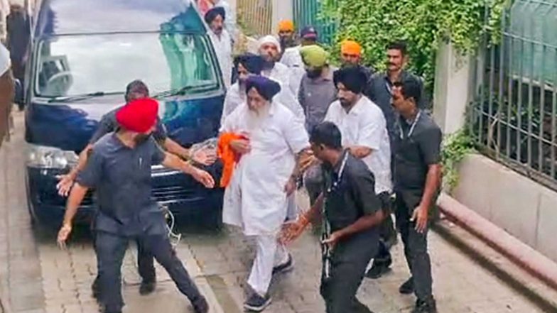 India News | SAD Chief Sukhbir Badal Attacked Again: PM Modi, Leaders Condemn Assault at Nanded Gurudwara Despite Z+ Security