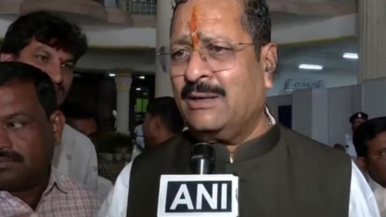 India News | Karnataka: Expelled BJP MLA Yatnal Seeks Action Against Zameer Ahmed over Alleged I-Day Flag-hoisting Row