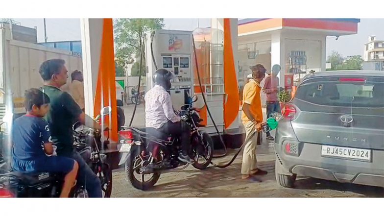 Business News | E20 Alone Not Responsible for Mileage Changes; Driving, Maintenance Also Key Factors: Govt