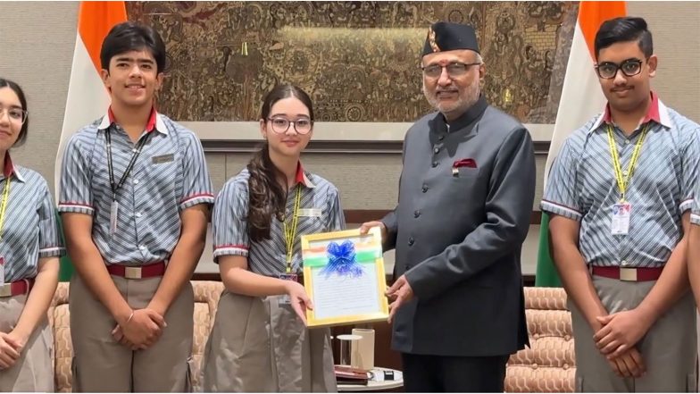 India News | VP Radhakrishnan Interacts with School Students at Uparashtrapati Bhavan on Independence Day