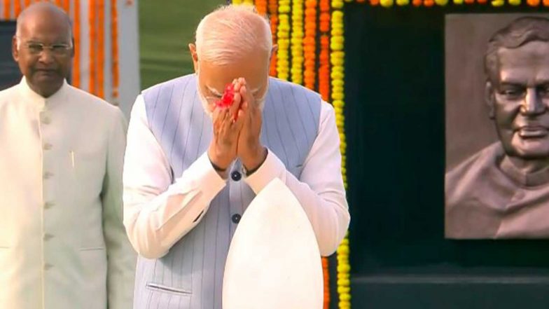 India News | PM Modi Pays Floral Tribute to Atal Bihari Vajpayee at 'Sadaiv Atal' on Death Anniversary