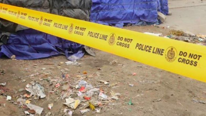 India News | Colaba Tragedy: Indian Navy Sailor, Family of 3 Found Dead in Navy Nagar Residence