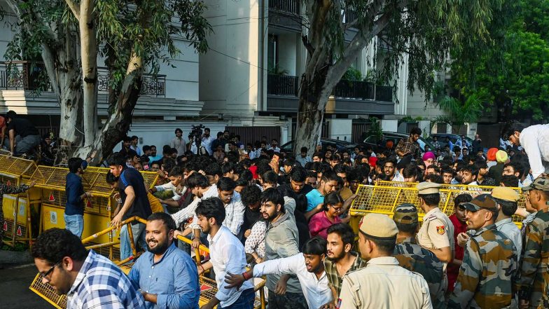 India News | Jharkhand Protest: Govt Invites Students for Talks Tomorrow as Protesters Announce Aug 20 Gherao of CM Soren's Residence