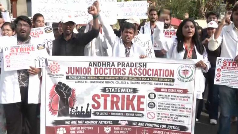 India News | Andhra Pradesh Junior Doctors Stage Beach Protest, Seek Govt Response on Demands