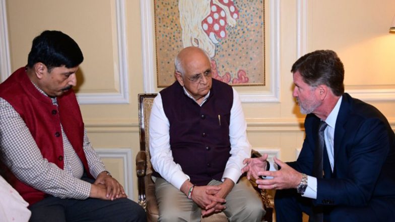 Business News | Gujarat, Walmart Explore Global Market Opportunities for MSMEs and Small Artisans Ahead of Vibrant Summit 2027