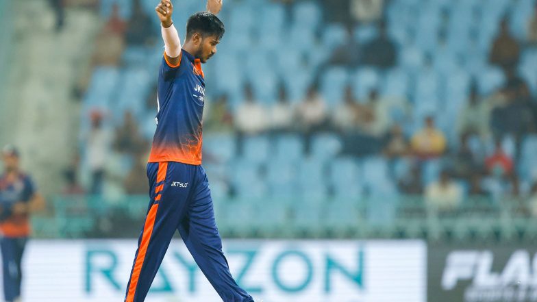 Sports News | Ambidextrous Spinner Vijay Yadav Making Waves in UP T20 League