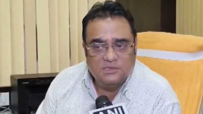 India News | 'Congress Holds No Value': Bankim Chandra Chattopadhyay's Descendant Sumitro Chatterjee Slams Party over Vande Mataram Row