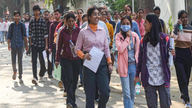 India News | 11 DU Colleges Allowed to Admit UG Students Based on Class 12 Marks to Fill Vacant Seats