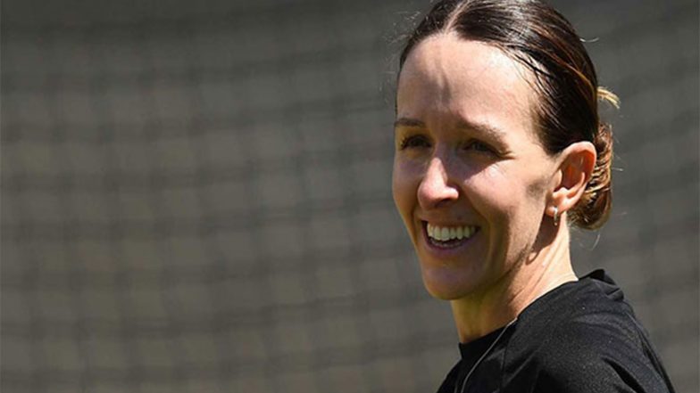 Sports News | England Pacer Kate Cross Announces Retirement from Professional Cricket
