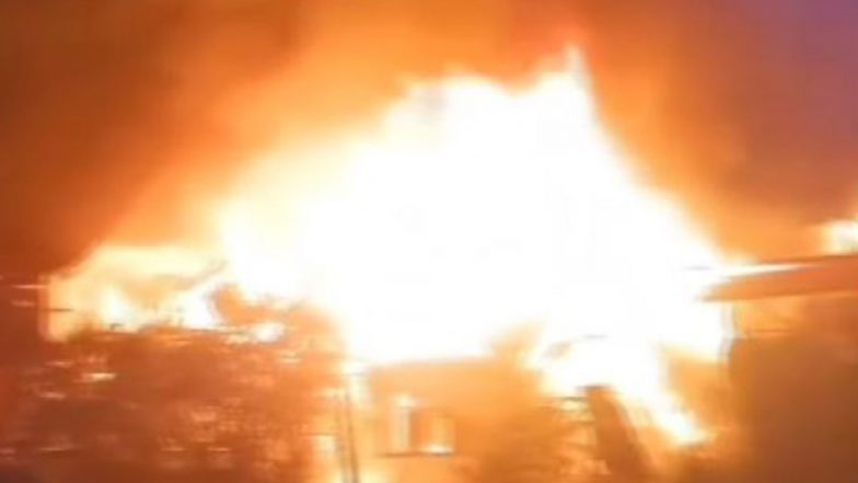 India News | J-K: Fire Breaks out in Three Residential Houses in Kupwara