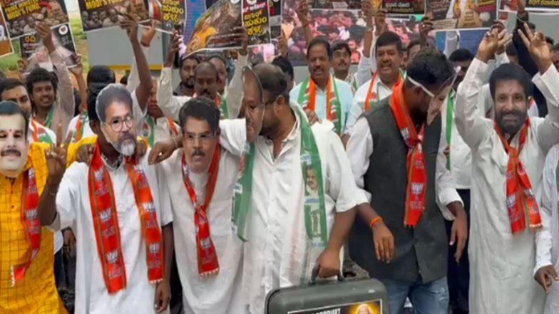 India News | 'Whole Party Filled with Corruption': Karnataka Congress Stages Counter Protest as BJP Continues Nagendra's Resignation Demand