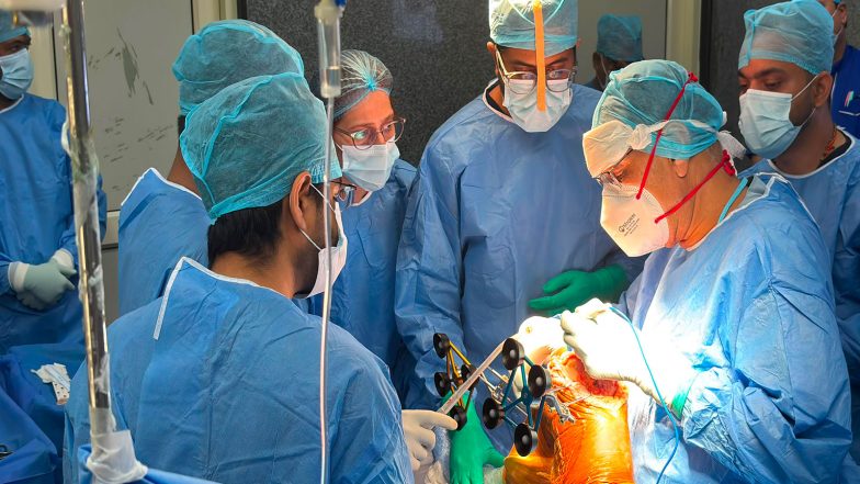 India News | VMMC, Safdarjung Hospital Achieves Landmark Milestone with First Robot-assisted Total Knee Replacement