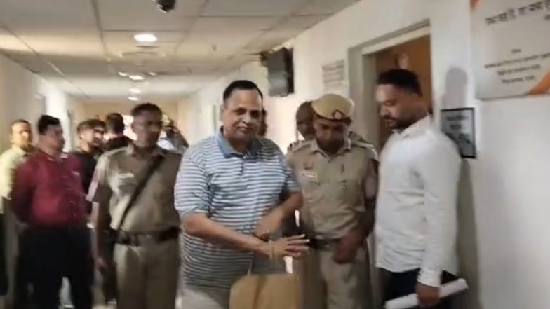 India News | Delhi Jal Board Tender Scam Case: Court Reserves Order on Satyendar Jain's Bail Plea