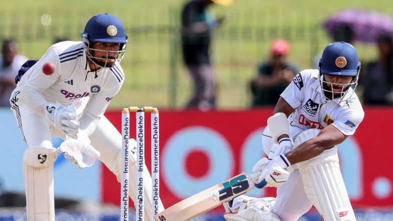 Sports News | Sonal Dinusha's Unbeaten Fifty Keeps Sri Lanka Hopes Alive to Avoid Follow-on at Tea (Day 3)