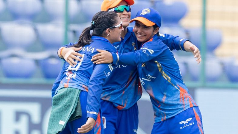 Sports News | North Delhi Strikers Edge Past East Delhi Riders by Three Wickets in Women's DPL 2026