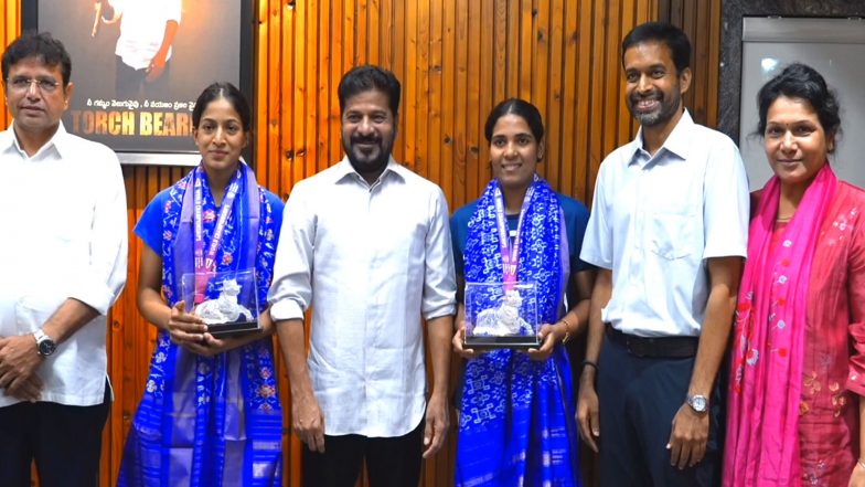 Sports News | Telangana CM Revanth Reddy Congratulates Gayatri Gopichand, Treesa Jolly After BWF World Championships Bronze
