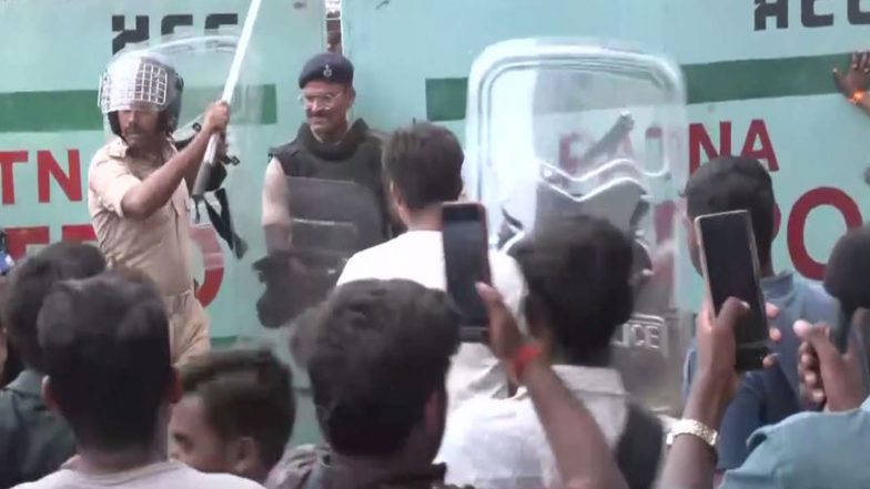 India News | BPSC Aspirants Clash with Police; Water Cannons Used at Protestors Marching to Raj Bhavan in Patna