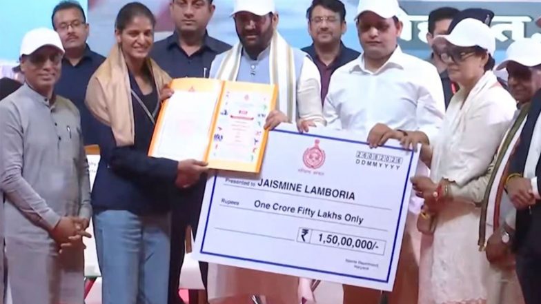 Sports News | Haryana CM Nayab Saini Felicitates CWG 2026 Medallists, Participants; Distributes Cash Awards for State Athletes