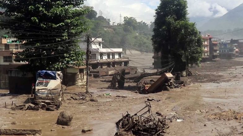 India News | NDRF on High Alert as Nepal Flash Flood Threatens Gandak; Bihar, UP Deploy Rescue Teams in Vulnerable Areas