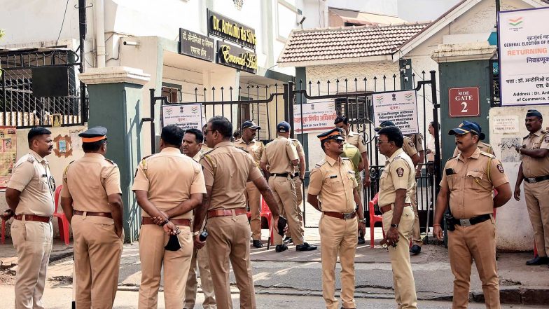 India News | Karnataka: Clash Erupts During Eid-Milad Procession in Bengaluru; Five Arrested